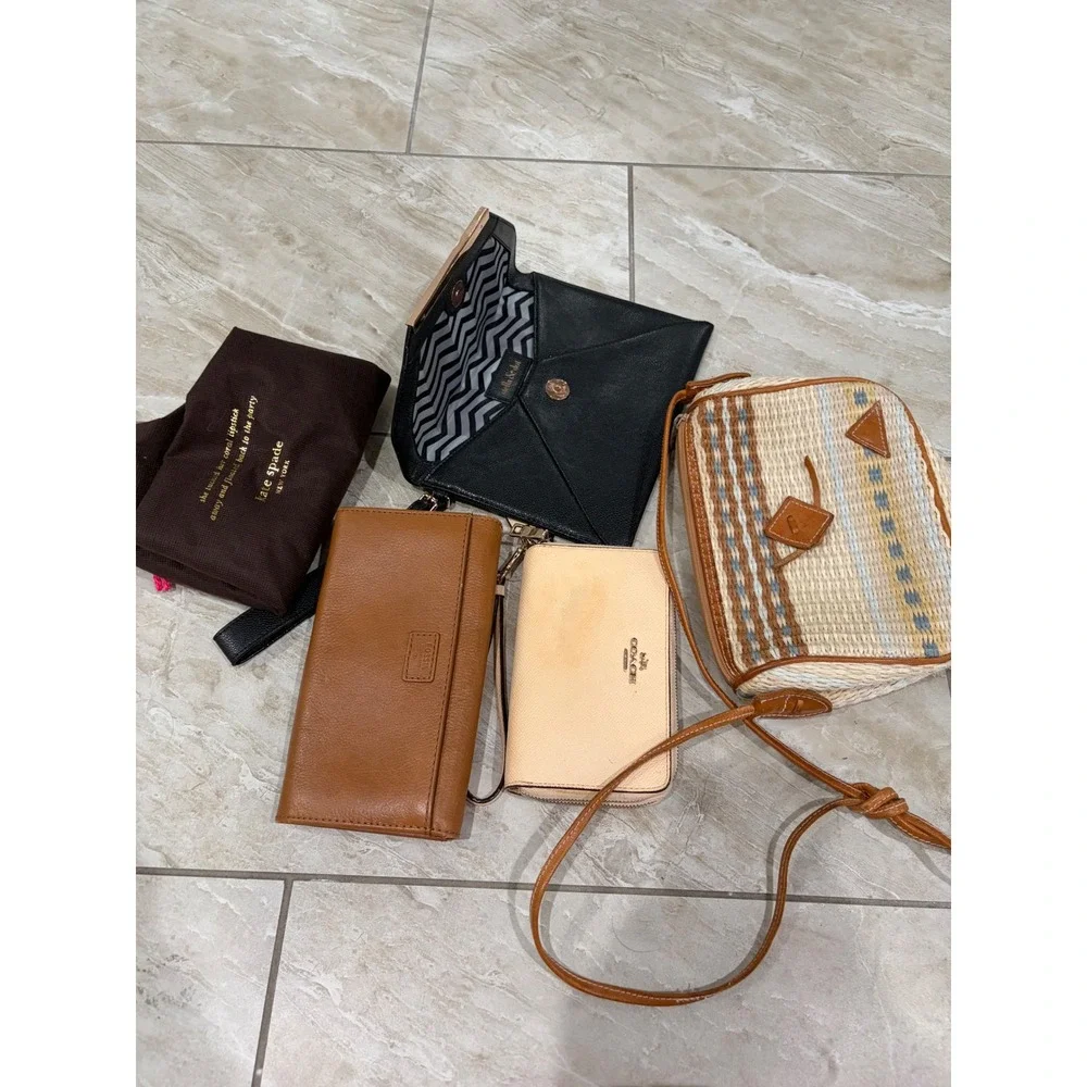 Coach, Fossil, Kate Spade Purse/ Wallet Wholesale 15 Pieces Reseller Lot Bundle
